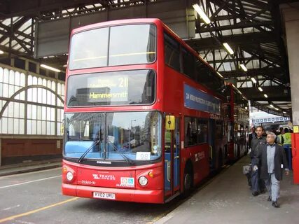 File:London Bus route 211.jpg - Wikimedia Commons