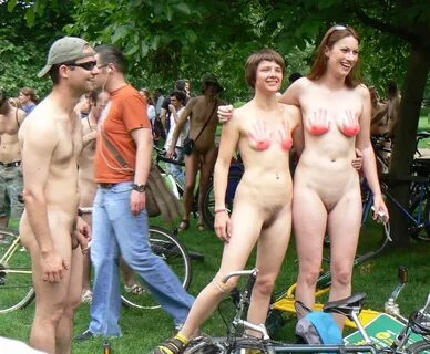 File:World Naked Bike Ride London 2007.jpg - Wikimedia Commo