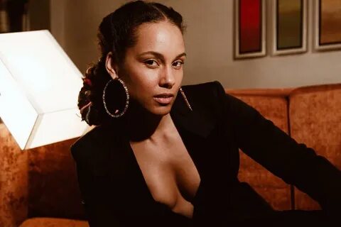 Photos of Alicia Keys. Images from aliciakeys twitter accoun