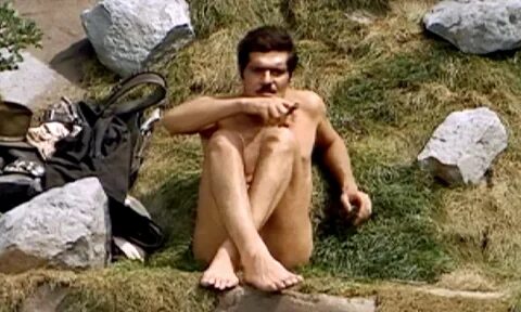 Omar Sharif, nude in ''Mackenna's Gold'' - 1969 John Irving 