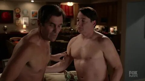ausCAPS: Ty Burrell and Matthew Broderick shirtless in Moder
