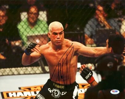 UFC MMA Legend Tito Ortiz autographed signed 8x10 photo PSA/