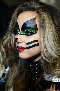 Change Your Life (@LMChangeYouLife) Kiss band makeup, Hallow