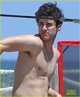 Darren Criss Leaves Nothing to the Imagination in a Speedo!: