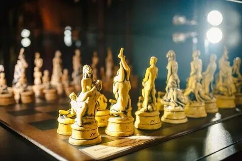 Ответы Mail.ru: кто кому проиграет с такими шахматами?