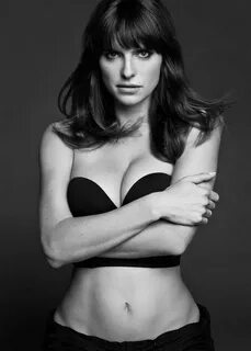 49 hot photos of Lake Bell is just a paradise to view