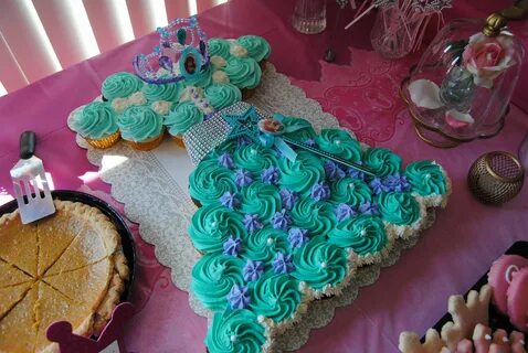 Princess Royal Ball Birthday - Ariel Little Mermaid - Cupcak