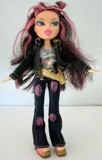 2001 Bratz MGA Jade Doll Wearing Jean Outfit With Pink Hair 