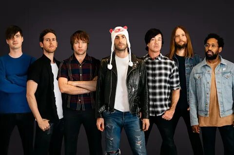 Maroon 5 выпустили новый клип совместно с Cardi B Интернет-и