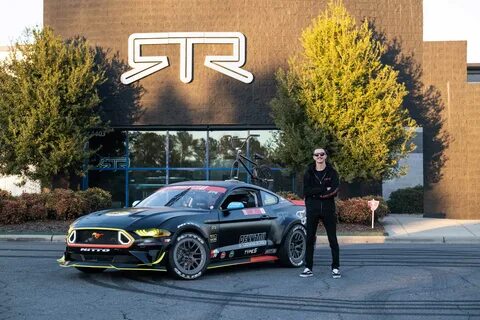 NEW SHOE Adam LZ Joins RTR Formula Drift Team As Co-Driver