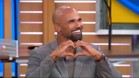 Shemar Moore reveals the sext he accidentally sent to his mo