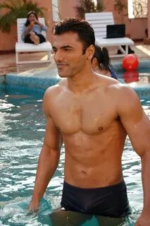 Shirtless Bollywood Men: Anand Suryavanshi