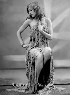 Lina Frost photographed by John De Mirjian (c. 1920's) Vinta