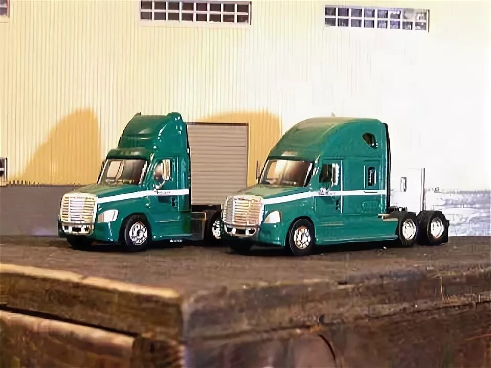 Tonkin Models Freightliner Cascadia 1/87 scale - YouTube
