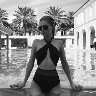 Pin by Yvonne Sheasby on Nicola Peltz Nicola peltz bikini, S