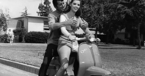 Motoblogn: Dean Martin Lambretta Centro