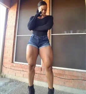 Pin by Carl on Fit Sistas Beautiful dark skinned women, Thick, fit, Fit wom...
