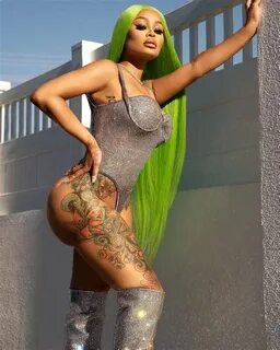 Blac Chyna Has Posted A Bum Selfie Wearing A Tiny Black 6187
