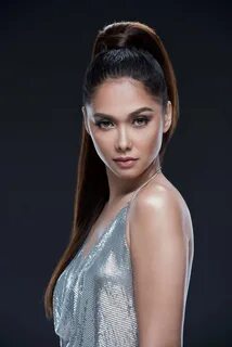 Maja Salvador returns on the concert scene via "Maja On Stag