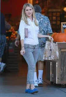 Alice Eve Booty in Jeans -01 GotCeleb