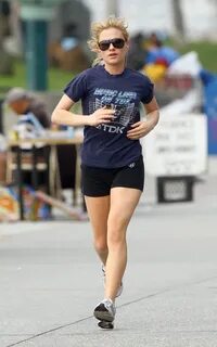 Anna Paquin stays in shape jogging TrueBlood-Online.com