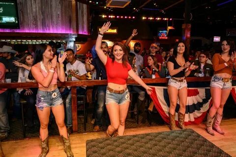 Photos: San Antonio got down and dirty at Wild West's Daisy 