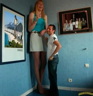 tall woman For more funny pictures, visit http://funnyneel.c