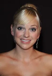 Anna Faris Photo n.120104 InternetCelebrity.ORG