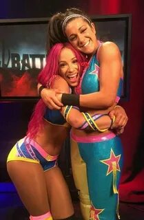 Pin by Michael Burks on WWE Superstar Bayley Sasha bank, Wom