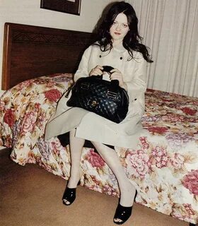 Meg White Feet (10 photos) - celebrity-feet.com