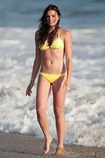 Courtney Robertson at the beach in Malibu, California Top Be
