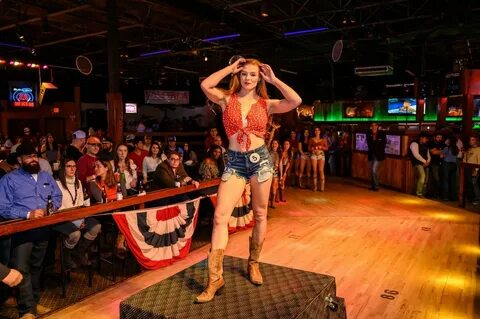 Photos: San Antonio got down and dirty at Wild West's Daisy 