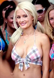 55+ Hot Pictures Of Holly Madison Which Will Make You Fantas