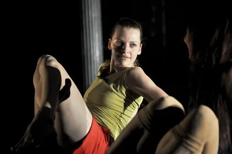 Tami Stronach Dance photo by Lexi Namer dance_new_amsterdam 