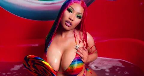 Nicki Minaj - Huge Sexy Boobs and Ass in "Trollz" Music Vide