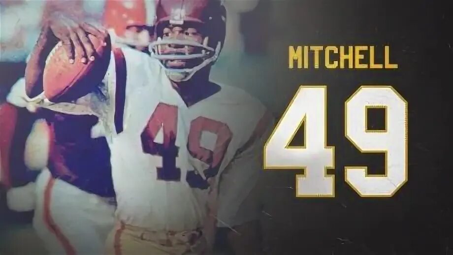 Bobby Mitchell, Redskins' 1st Black player, to have No. 49 r