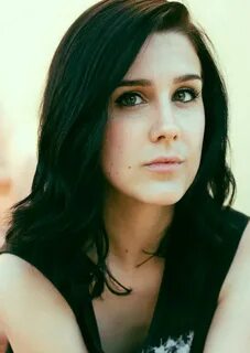 Pin de Beautiful People em Arryn Zech