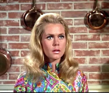 Elizabeth as Samantha (Bewitched) - Elizabeth Montgomery Pho