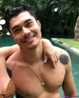 Henry Golding Shirtless And Erotic Gay Movie Scenes - Men Ce