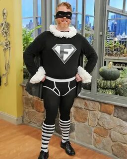 Martha Stewart's Dollar Store Costume Challenge: 5 Costume I