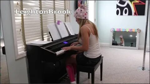 leightonbrook piano playin - LeightonBrook - MIX - LeightonB