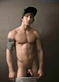 Tom Faulk - Gay Body Blog - Pics of Male Models, Celebrities