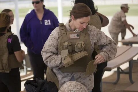Marine Corps awards contract for lighter-weight body armor t