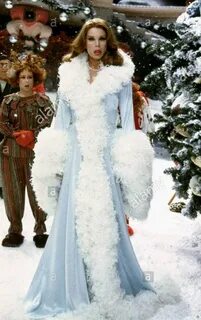 Mari 💕 в Твиттере: "Winter fashion goals: Martha May Whovier