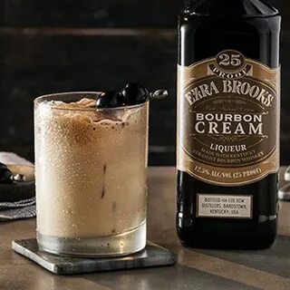 Whiskey-Bulldog Bourbon cream, Whiskey, Cream liqueur