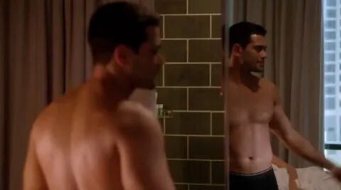 Jesse Metcalfe vuelve a televisión: enseña pectorales en 'Da