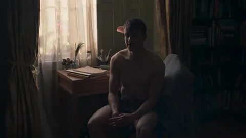 Paul Mescal naked in 'Normal People' - S01E06