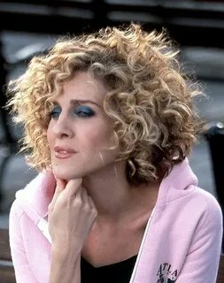 "Luck Be an Old Lady" Hair styles, Carrie bradshaw hair, Lon