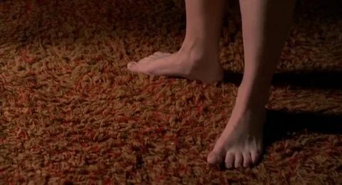 Linda Hamilton's Feet wikiFeet