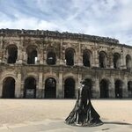 Camille Carlier on Instagram: "Bienvenue à Nîmes ! 🐃 🚩 ☀ #ni